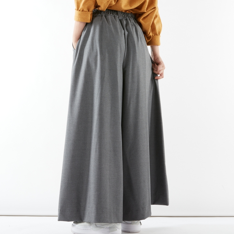 Calças palazzo com cintos de laço