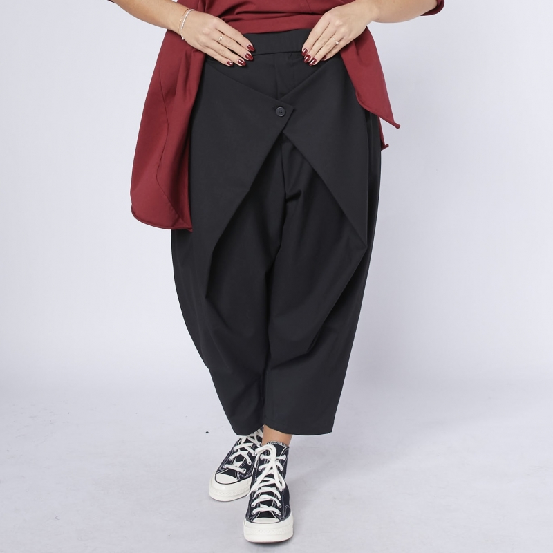 CALÇAS COM FECHO DE CARTEIRA